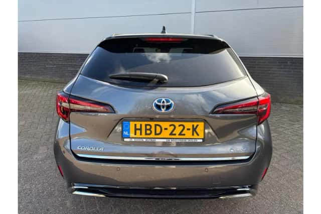 Toyota Corolla (2024) thumbnail 5