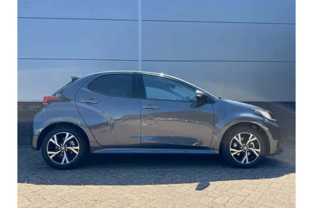 Toyota Yaris (2025) thumbnail 5