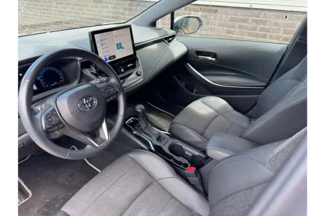Toyota Corolla (2024) thumbnail 5