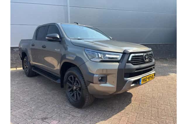 Toyota Hilux (2021) thumbnail 5