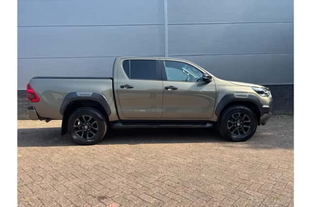 Toyota Hilux (2021) thumbnail 6