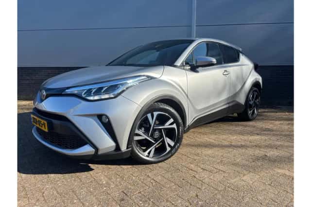 Toyota C-HR (2023) thumbnail 1