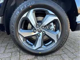 Toyota RAV4 (2026) thumbnail 8