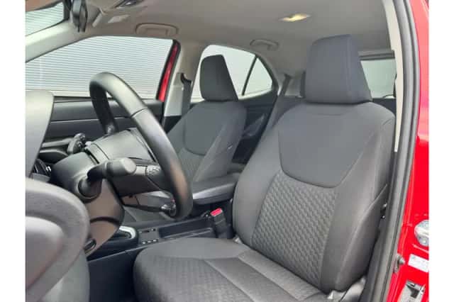 Toyota Yaris Cross (2024) thumbnail 5