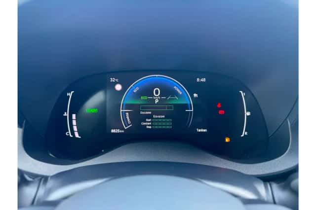 Toyota Yaris Cross (2025) thumbnail 3