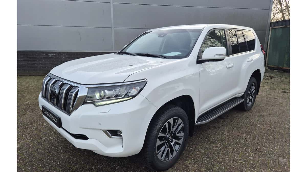 Toyota Land Cruiser — foto 1