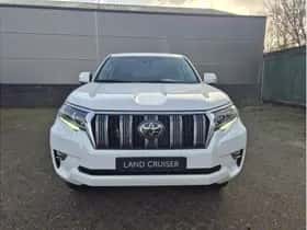 Toyota Land Cruiser thumbnail 2