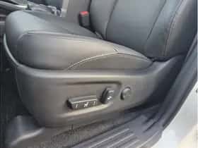 Toyota Land Cruiser thumbnail 8
