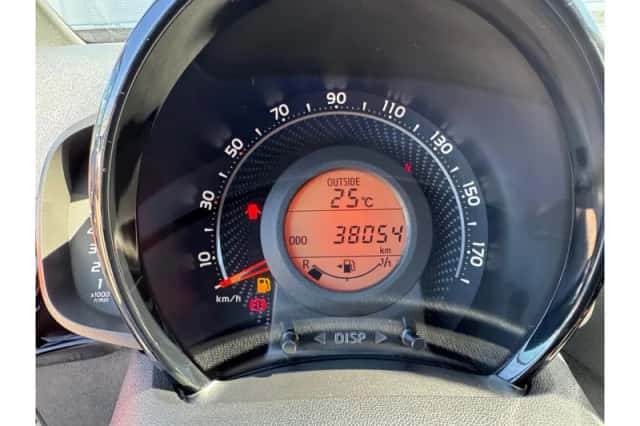 Toyota Aygo (2021) thumbnail 3