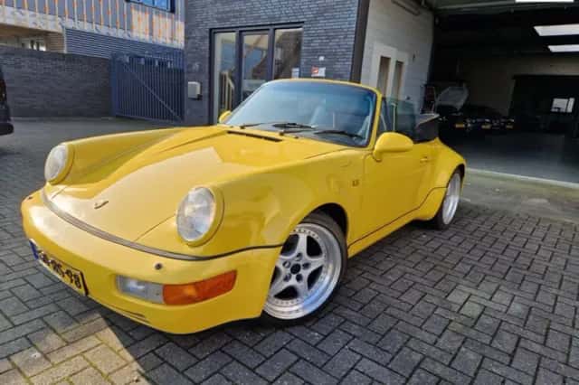 Porsche 911 (1982) thumbnail 1