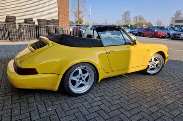 Porsche 911 (1982) thumbnail 4