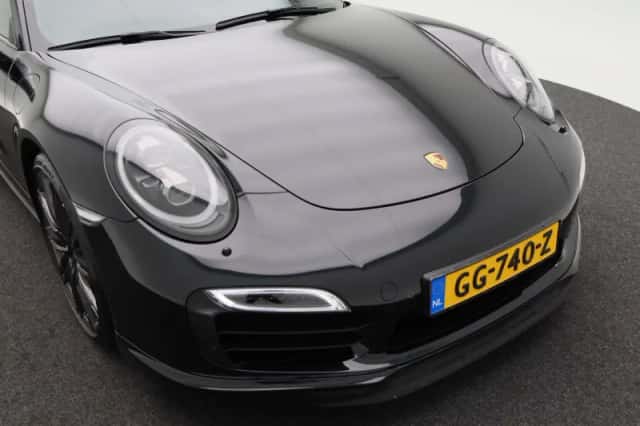 Porsche 911 (2015) thumbnail 11