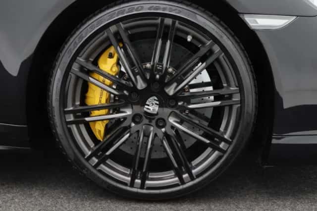 Porsche 911 (2015) thumbnail 12