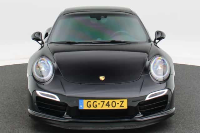 Porsche 911 (2015) thumbnail 5