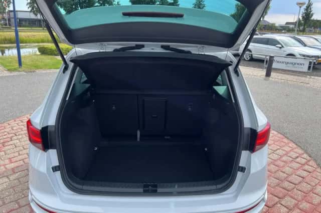 SEAT Ateca (2023) thumbnail 26
