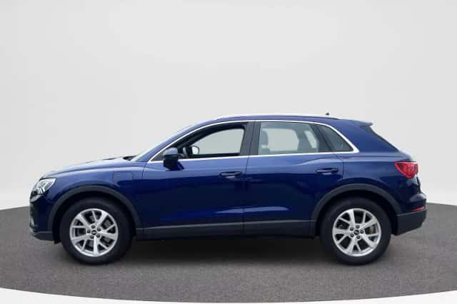 Audi Q3 (2021) thumbnail 6