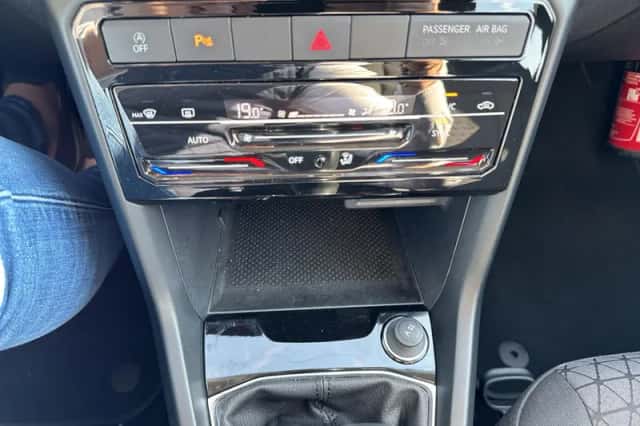 Volkswagen T-Cross (2023) thumbnail 19