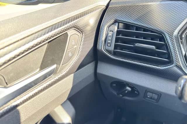 Volkswagen T-Cross (2023) thumbnail 21