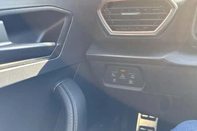 CUPRA Formentor (2024) thumbnail 22
