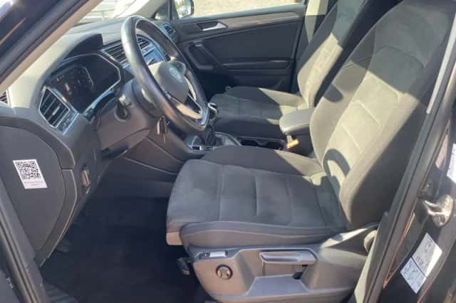 Volkswagen Tiguan (2022) thumbnail 13