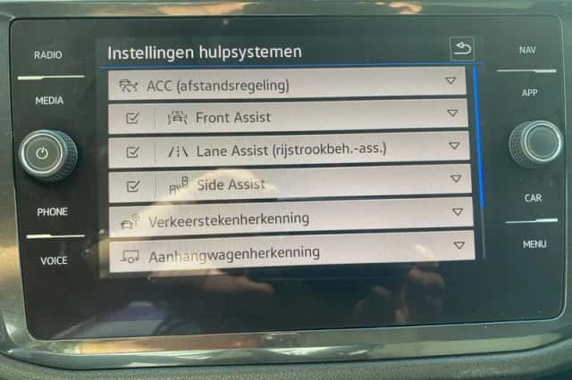 Volkswagen Tiguan (2022) thumbnail 22