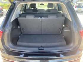 Volkswagen Tiguan (2022) thumbnail 24