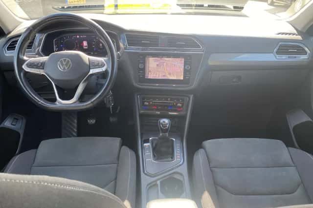 Volkswagen Tiguan (2022) thumbnail 6