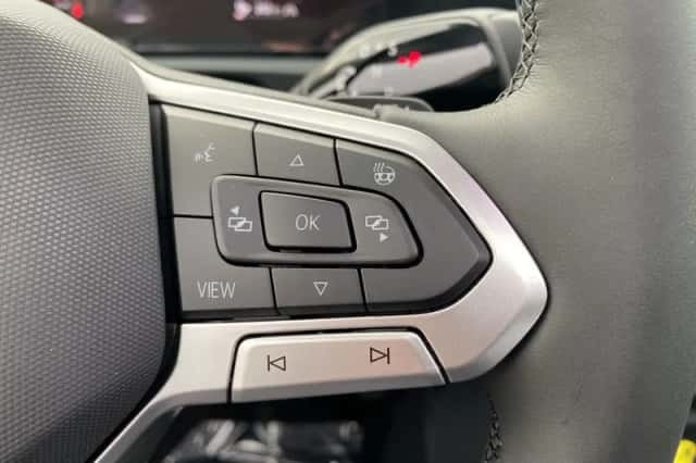 Volkswagen Tiguan (2025) thumbnail 9