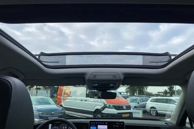 Volkswagen Tiguan (2025) thumbnail 10