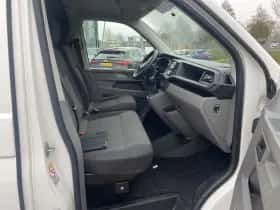 Volkswagen Transporter (2021) thumbnail 11