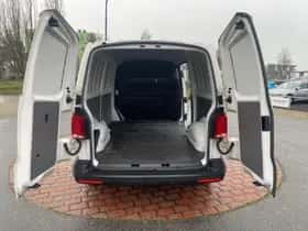 Volkswagen Transporter (2021) thumbnail 10
