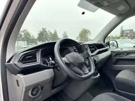 Volkswagen E-Transporter T6 (2021) thumbnail 4