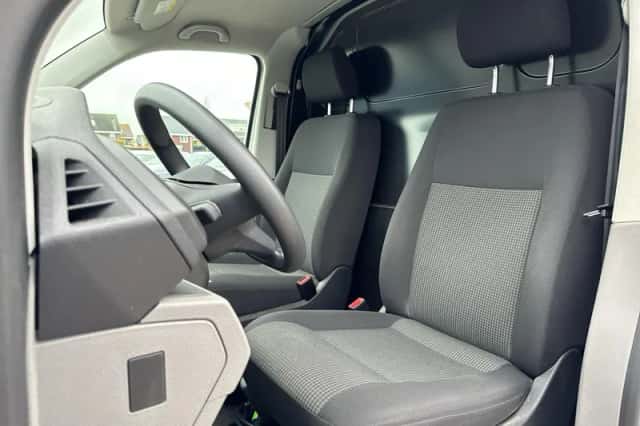 Volkswagen E-Transporter T6 (2021) thumbnail 6