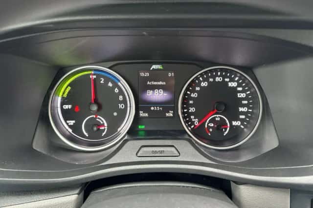 Volkswagen E-Transporter T6 (2021) thumbnail 9