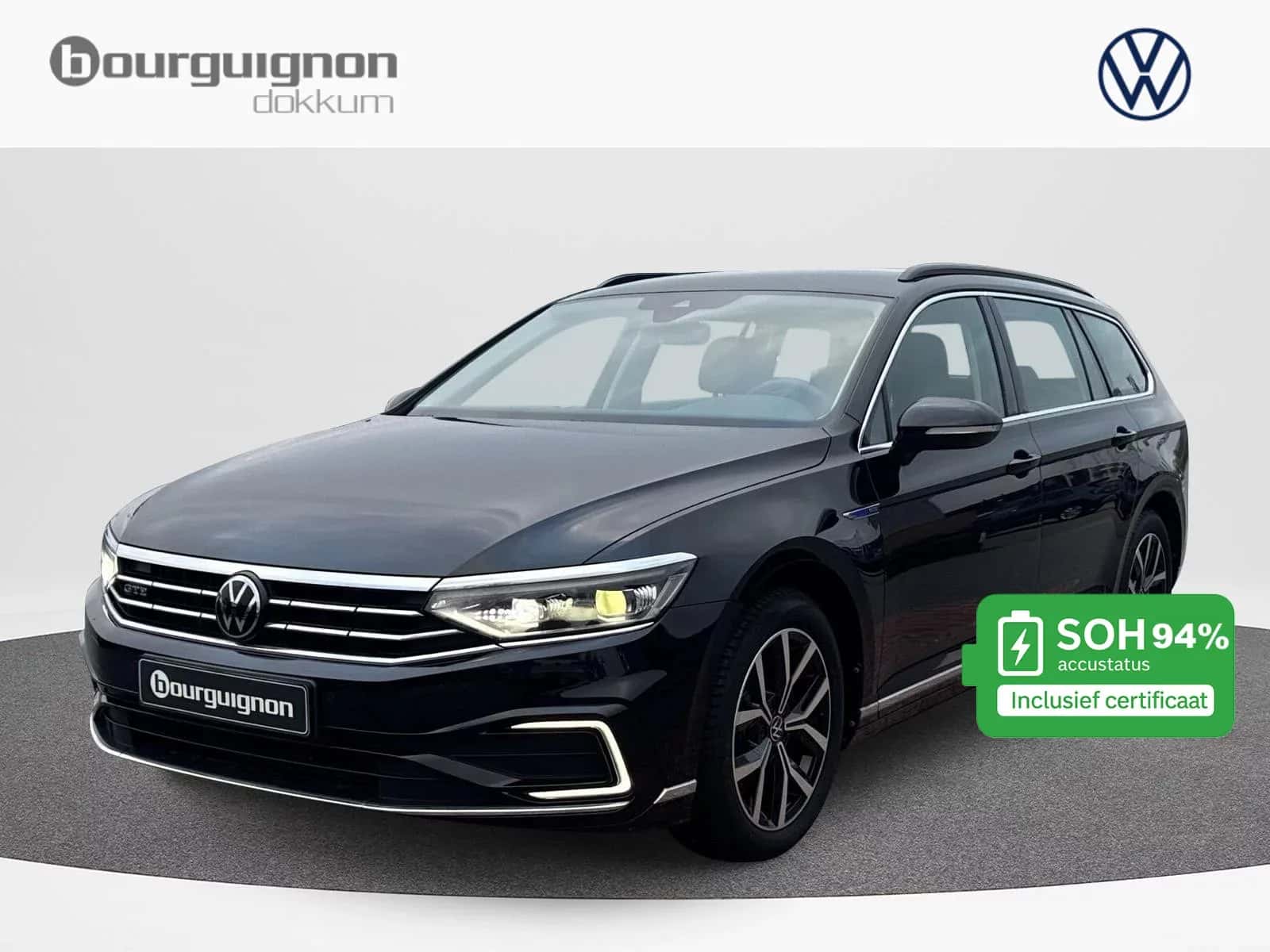 Volkswagen Passat (2022) — foto 1