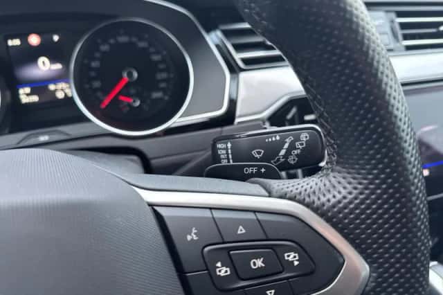 Volkswagen Passat (2022) thumbnail 15