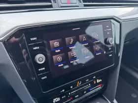 Volkswagen Passat (2022) thumbnail 16