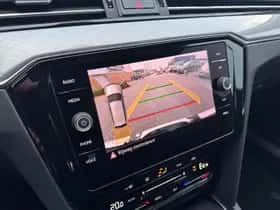 Volkswagen Passat (2022) thumbnail 17