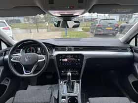 Volkswagen Passat (2022) thumbnail 8