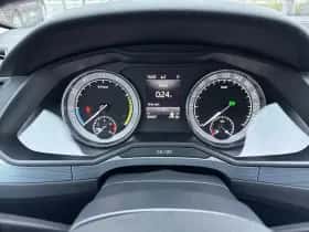 Škoda Superb (2021) thumbnail 15