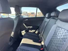 Volkswagen T-Roc (2024) thumbnail 8