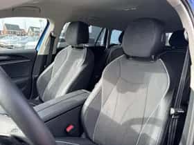 Volkswagen Passat thumbnail 11