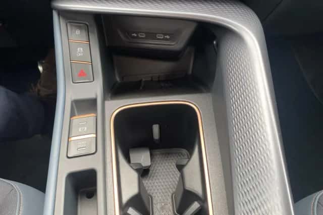 CUPRA Terramar (2025) thumbnail 17