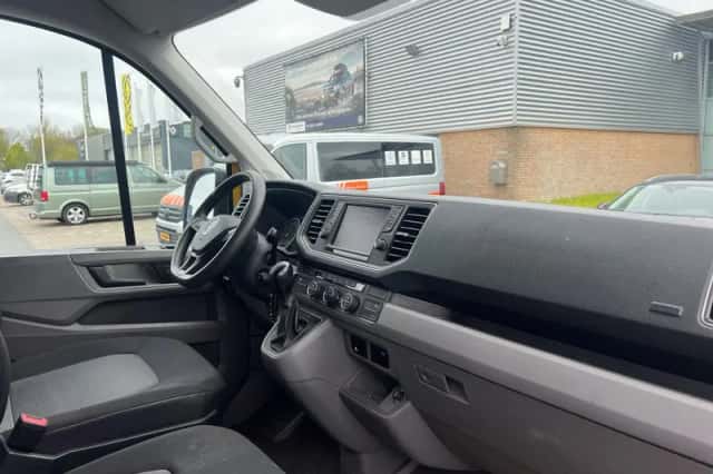 Volkswagen Crafter (2021) thumbnail 6
