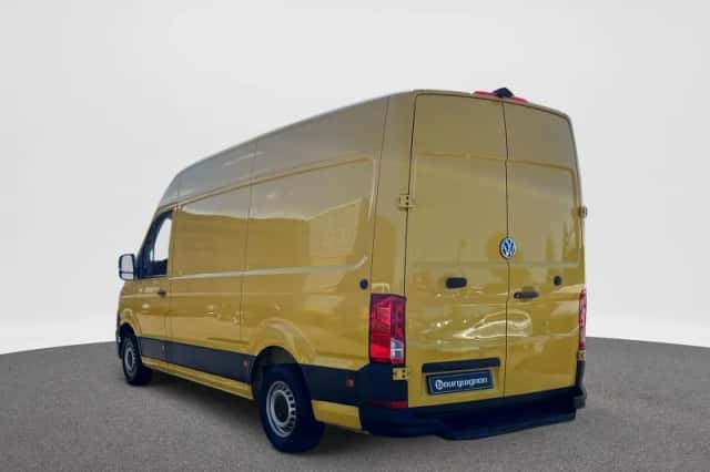 Volkswagen Crafter (2021) thumbnail 2