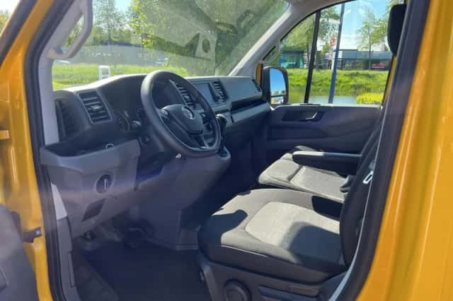 Volkswagen Crafter (2021) thumbnail 4