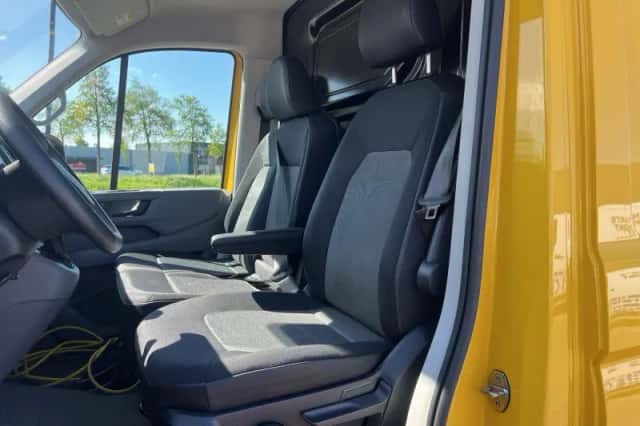 Volkswagen Crafter (2021) thumbnail 5
