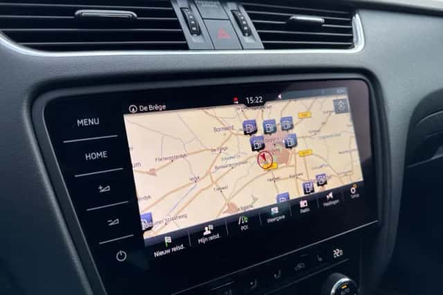 Škoda Octavia (2019) thumbnail 16