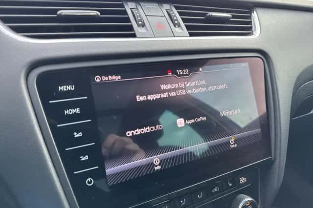 Škoda Octavia (2019) thumbnail 17
