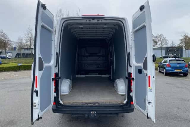 Volkswagen Crafter (2024) thumbnail 6